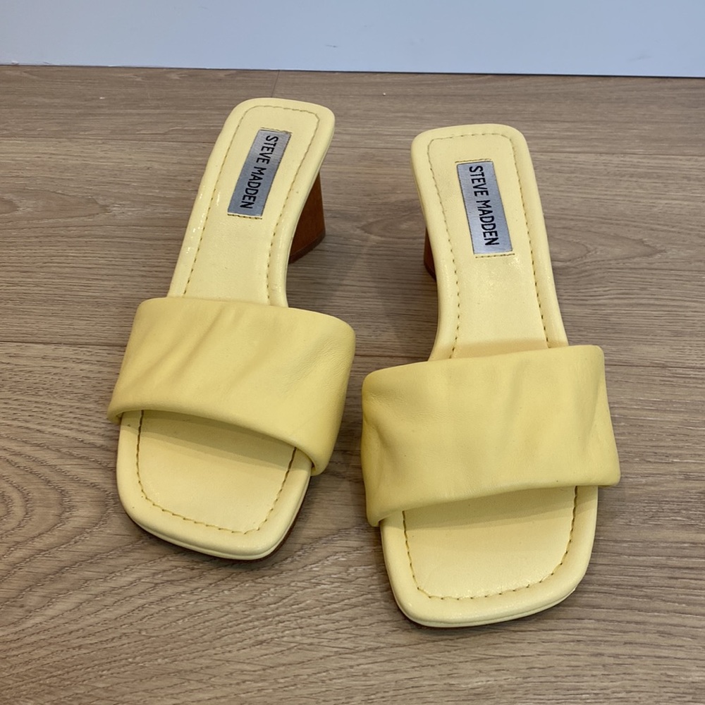 Steve Madden Yellow Saged Heeled Sandal - Picture 5 of 8